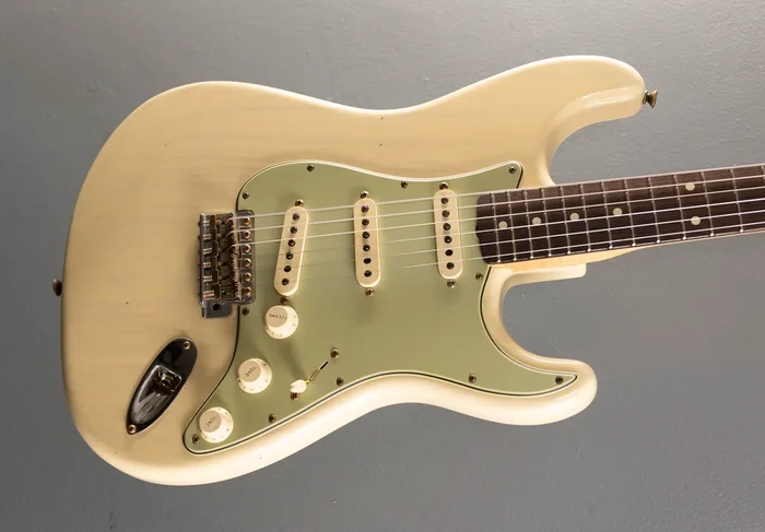 1960 Journeyman Relic Stratocaster – Vintage Blonde