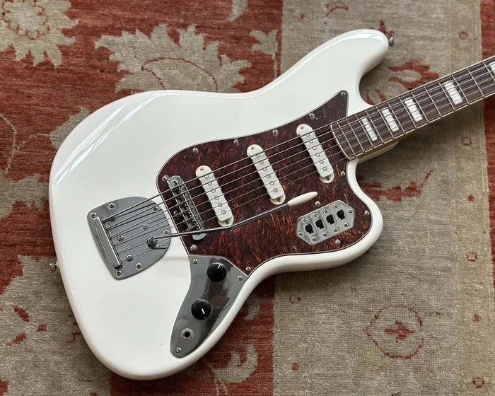 2017 Fender Squier Classic Vibe Bass VI – White