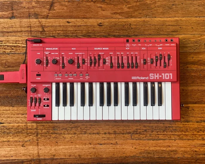 ’83 Roland SH-101 – Red w/ Mod Grip