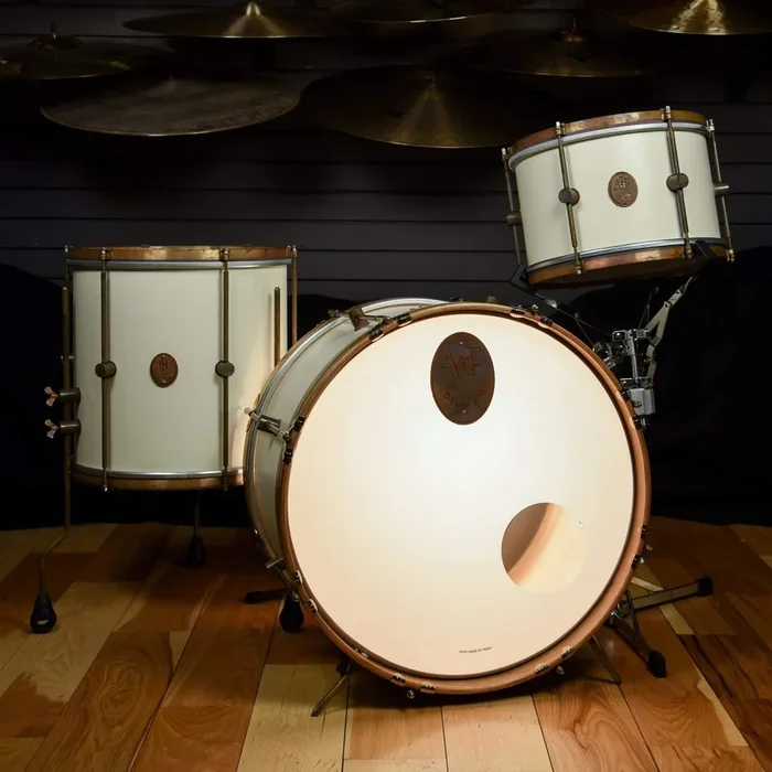 A&F Drum Co. 12/14/20 3pc. Maple Club Drum Kit Antique White