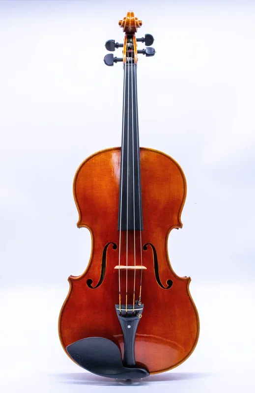 A Fine Viola by Leo Aschauer; Mittenwald, 1955. 16”