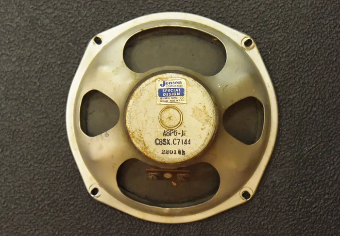 A8P6-J 8″ Speaker – 8 OHMs, 1961