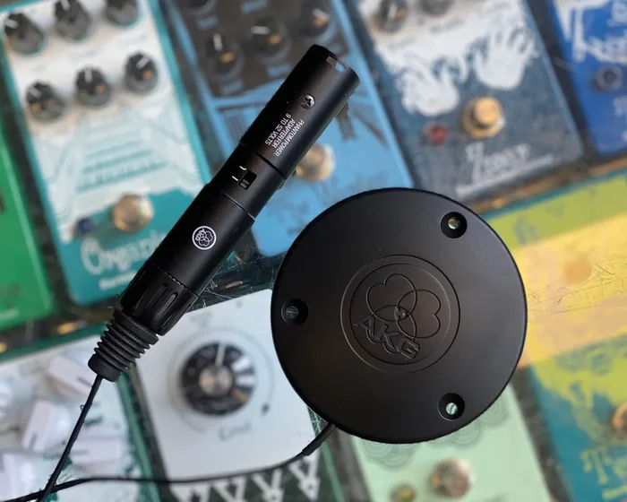 AKG CBL99