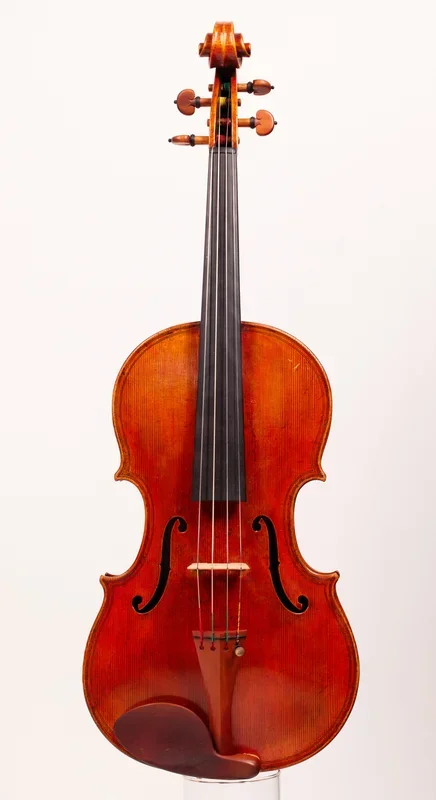 An Exquisite Modern Cremonese Viola by Maurizio Tadioli, 2004. 15 3/4”