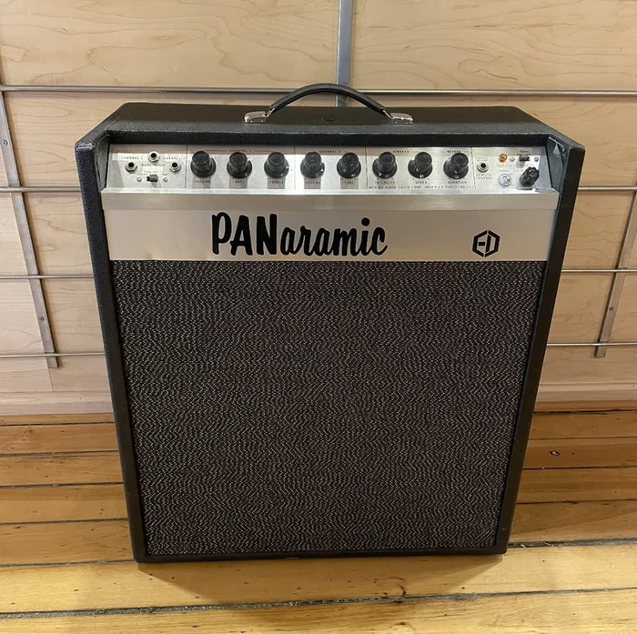 Audio Guild Corp PANaramic 1-12″ Combo