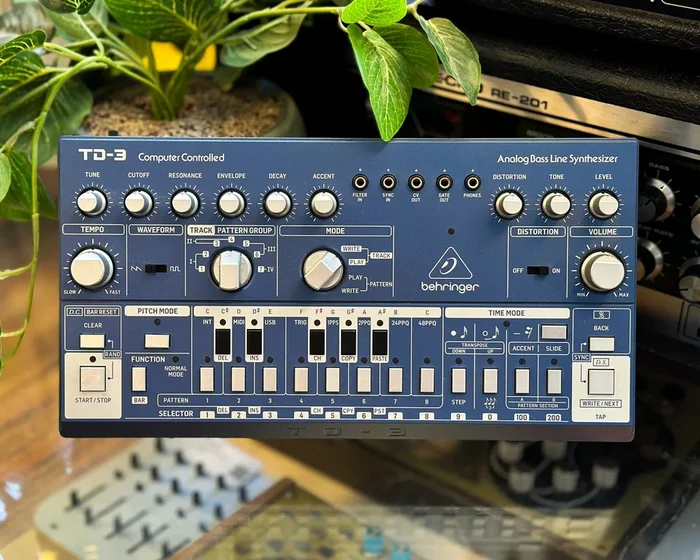 Behringer TD-3 BU Analog Bass Line Synth