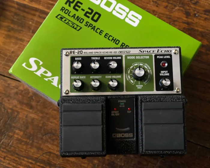 BOSS RE-20 Space Echo w/ box