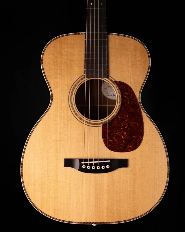Bourgeois 00/12 ‘The Coupe’ AT Italian Spruce/Double O Body 12 Fret Torrefied Italian Spruce / Highly FiguredSapele