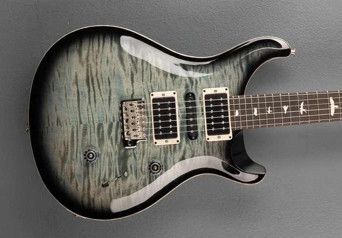 CE 24 Special Limited Edition – Faded Blue Smokeburst