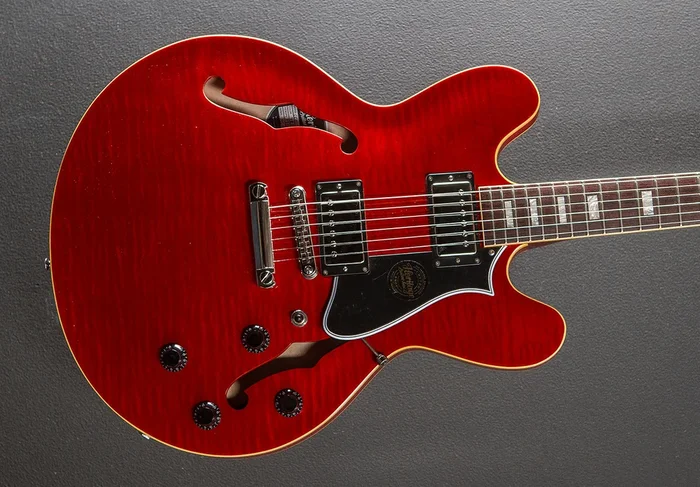 Custom Shop Core Collection H-535 – Translucent Cherry