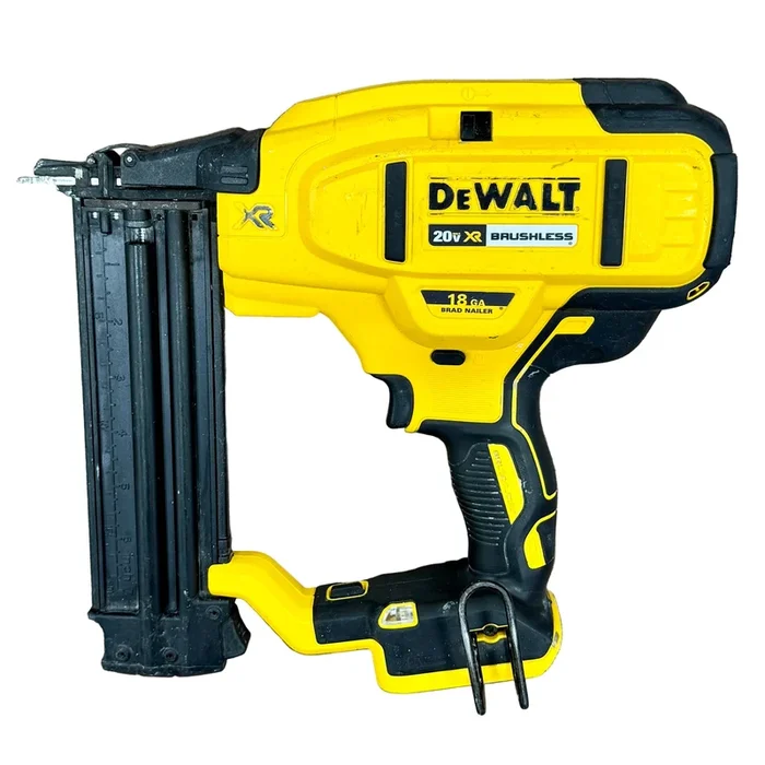 DeWalt 20V MAX XR 18-Gauge 2-1/8″ Brushless Cordless Brad Nailer (DCN680)