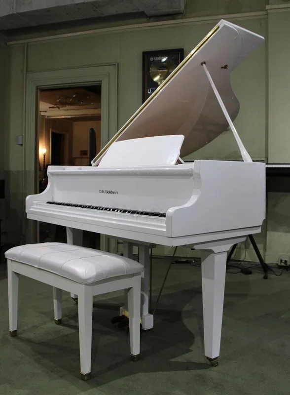 DH Baldwin C142 Baby Grand | Polished White | 53672 | Used