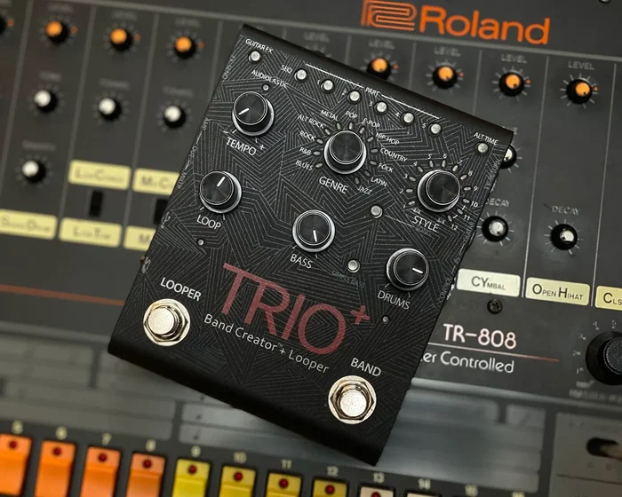 DigiTech Trio + Backing Band and Looping Pedal