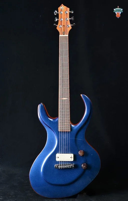 Dineen Mongus – Purple/Blue Colorshift