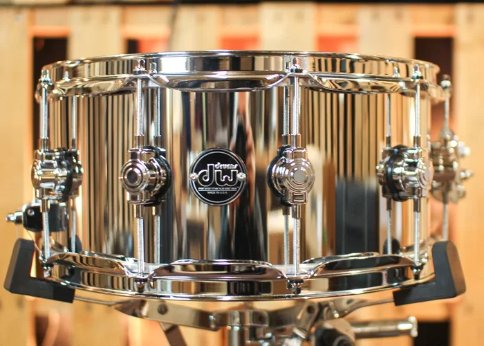 DW 6.5×14 Performance Chrome over Steel Snare Drum – DRPM6514SSCS