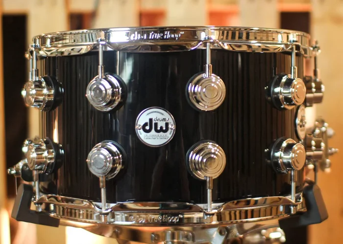 DW 8×14 Collector’s Maple Mahogany Gloss Black Snare Drum – SO#1421688