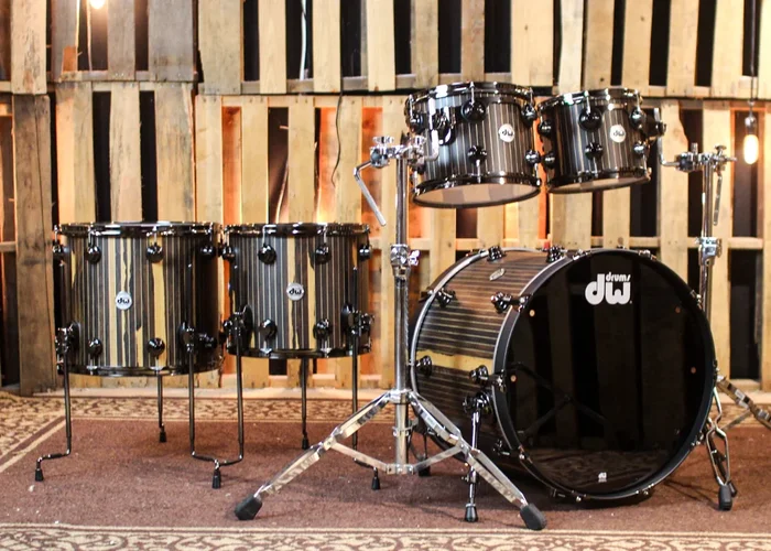 DW Collector’s 333 Brass Pinstripe Ziricote Drum Set – 22,10,12,14,16 – SO#1353664