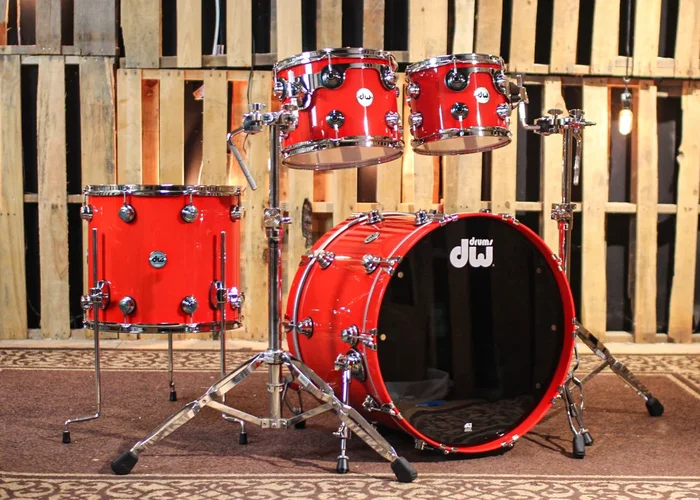 DW Collector’s Maple 333 Solid Scarlet Red Drum Set – 22,10,12,16 – SO#1308441