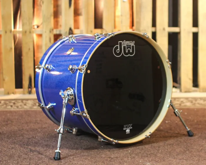 DW Performance Blue Sparkle Bass Drum – 16×20