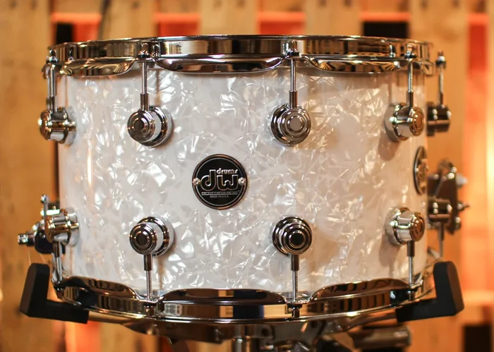 DW Performance White Marine Pearl Snare Drum – 8×14
