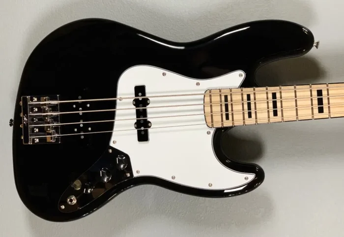 Geddy Lee Jazz Bass – Black