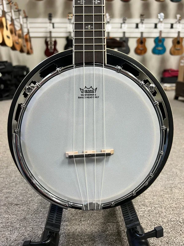 Gold Tone Mastertone Deluxe Concert Banjolele w/Resonator – Gig Bag Included