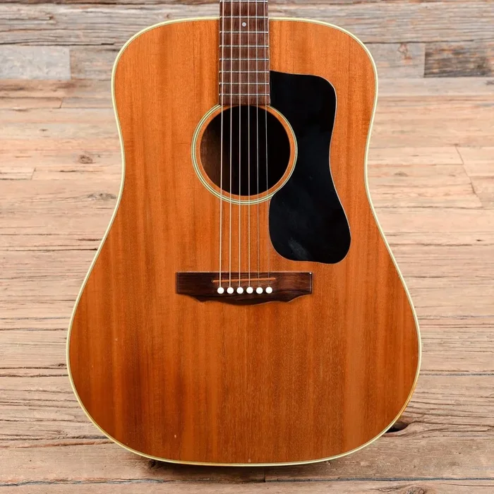 Guild D-17-M Natural 1987