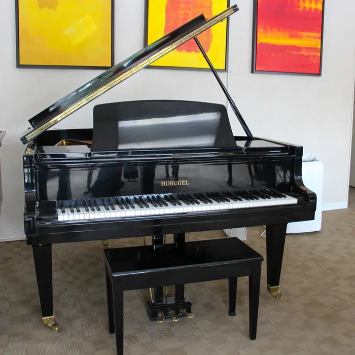 Horugel Walnut Baby Grand Piano | ser#5317