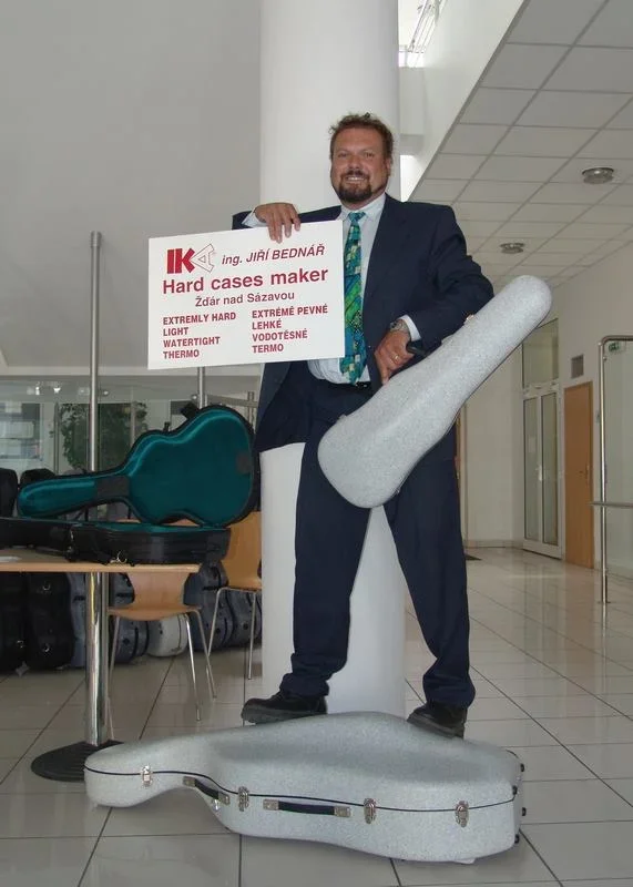 Ika Travel Cello Case – Nearly Indestructible!