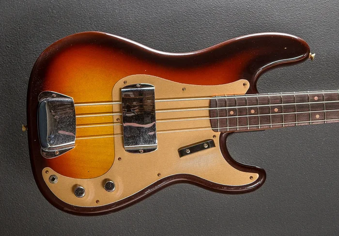Limited Edition 1959 Journeyman Relic Precision Bass