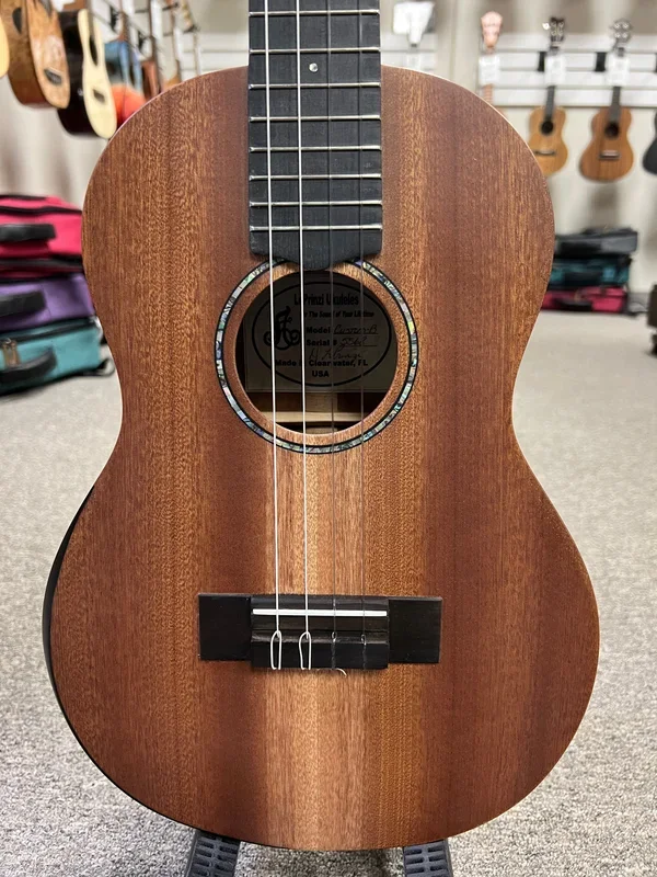 LoPrinzi ACC-Custom-T Solid Mahogany Baritone Ukulele w/Armrest