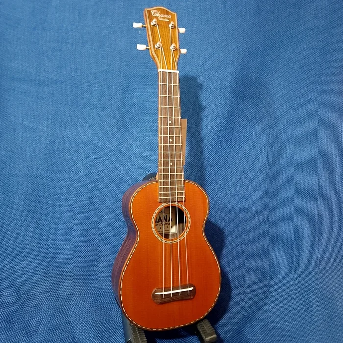 Ohana Soprano SK-50G All Solid Cedar / Rosewood Gloss Ukulele h344