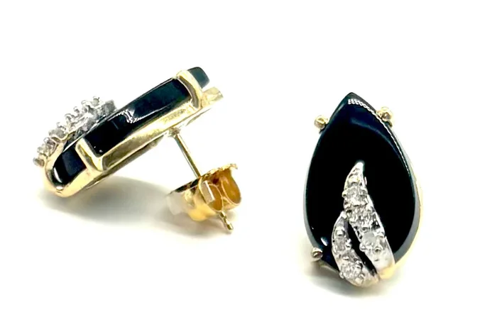 Pear-Shaped Onyx and Diamond Stud Earrings| 14K Yellow Gold
