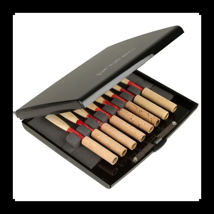 Protec Oboe Reed Case, Holds 8 – A252