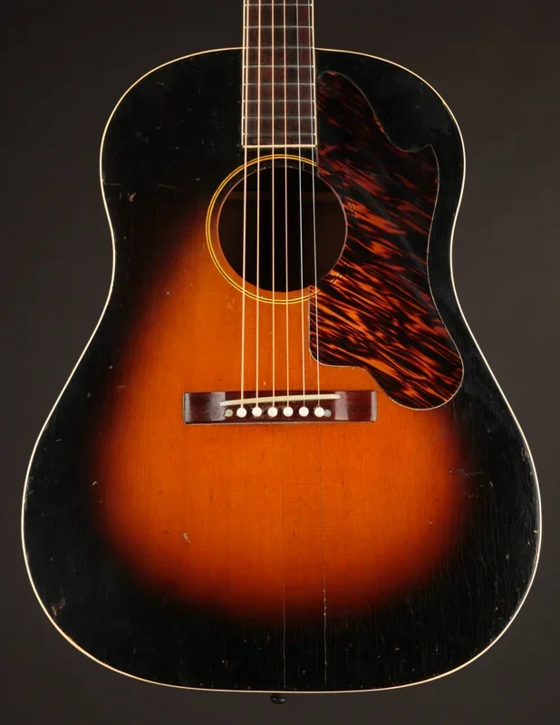 Recording King “Ray Whitley” 1028 (c. 1940)