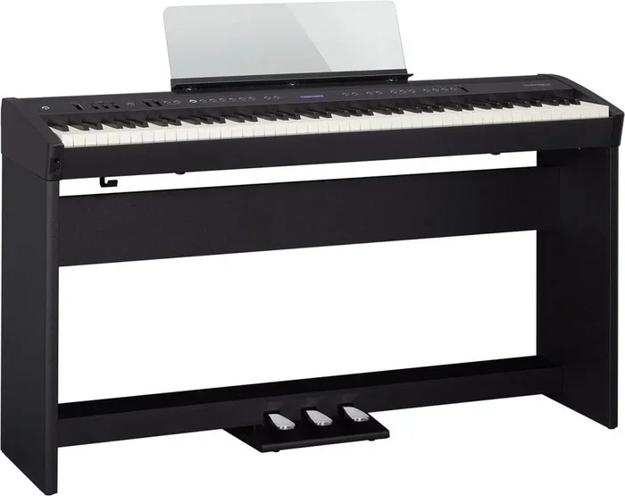 Roland FP60 Portable Digital Piano Bundle Black