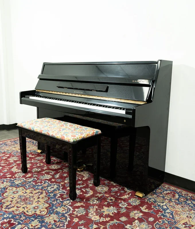 Samick 42″ SU-105 Continental Upright Piano | Polished Ebony | SN: HHJ02708 | Used
