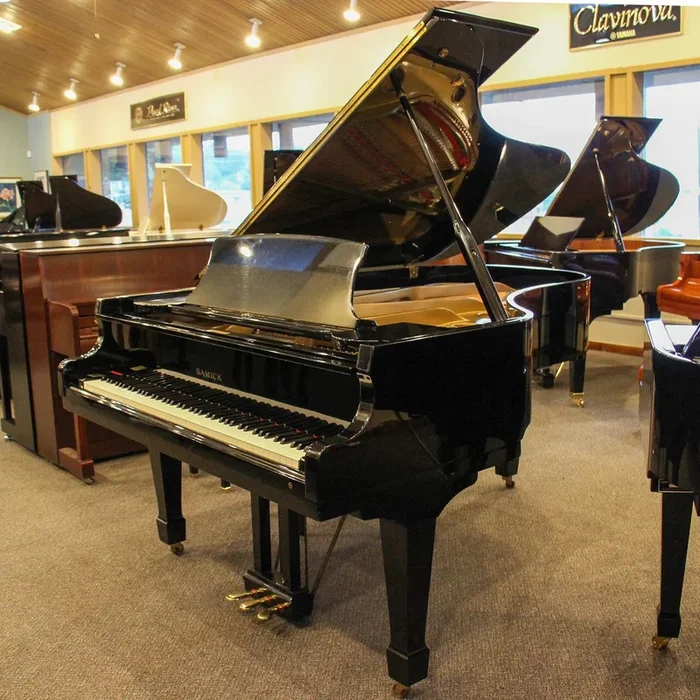 Samick SG-205 7′ Semi-Concert Grand Piano | Used
