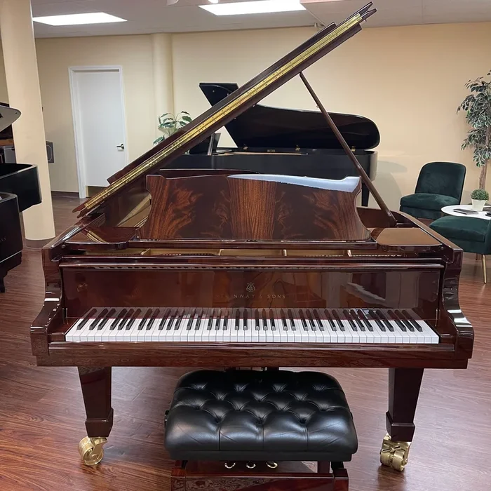 Steinway & Sons Model D (9′) Centennial Concert Grand / Pyramid Mahogany