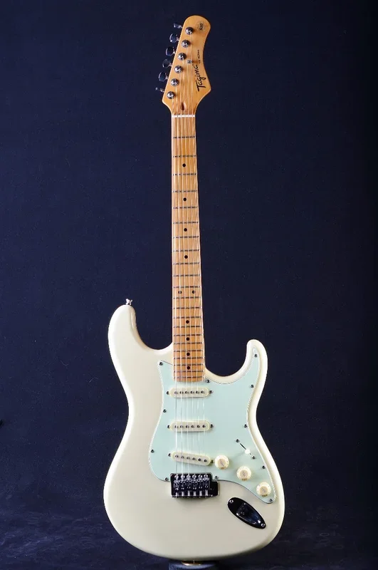 Tagima TW Series TG-530 – Olympic White
