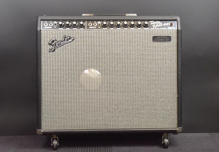 USED ’65 Twin Custom 15, ’11