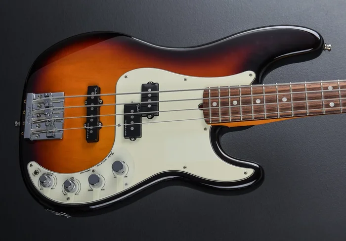 Used American Ultra Precision Bass ’19