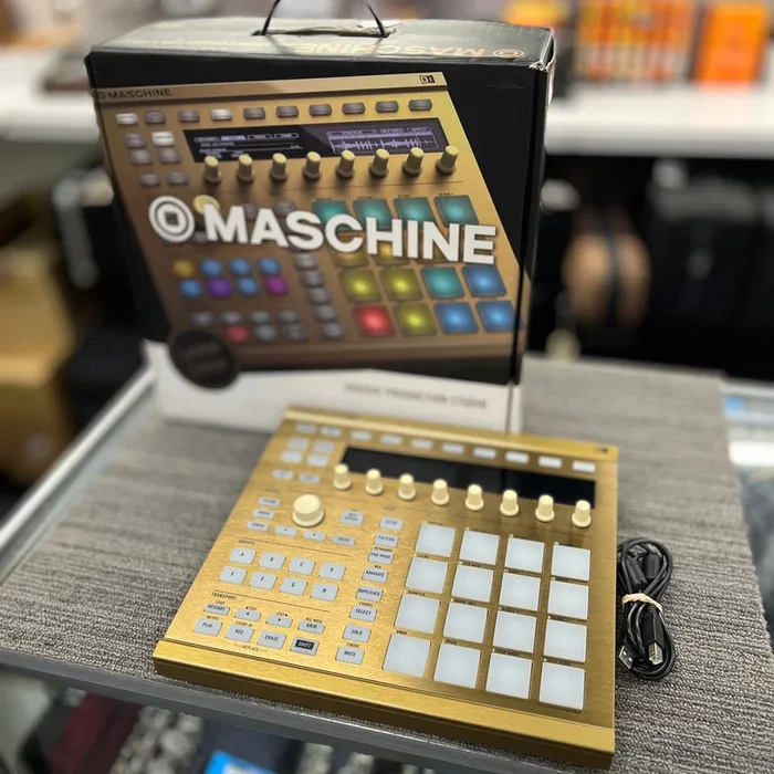 USED Native Instruments Maschine MK2 Limited Edition Gold w/ Full License