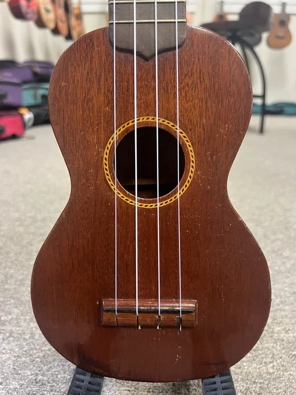 Vintage Gibson Solid Mahogany Soprano Ukulele w/Case Late 20’s/Early30’s – Pre-Loved