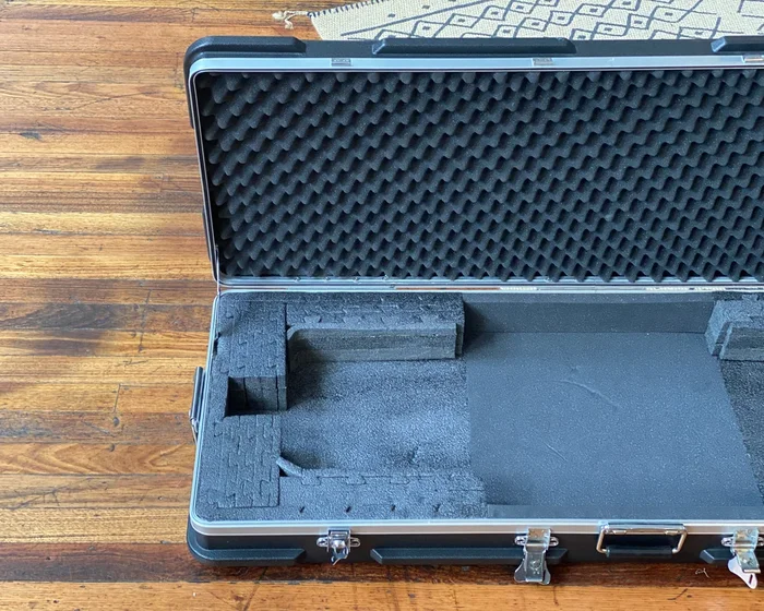 Warwick RockCase Moulded ABS Keyboard Case – 88 Key