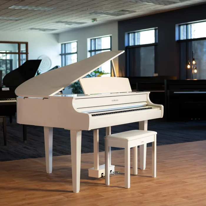 Yamaha Clavinova CLP-865GP Digital Grand Piano – Polished White