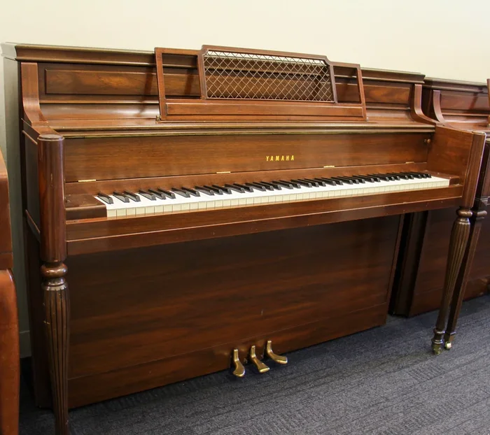 Yamaha M2F Upright Console Piano