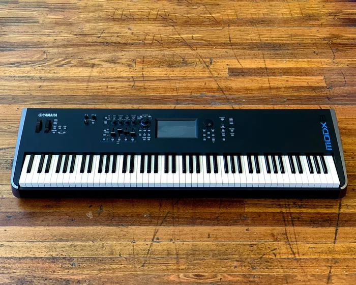 YAMAHA ModX8 – 88-Key GHS Action Synthesizer