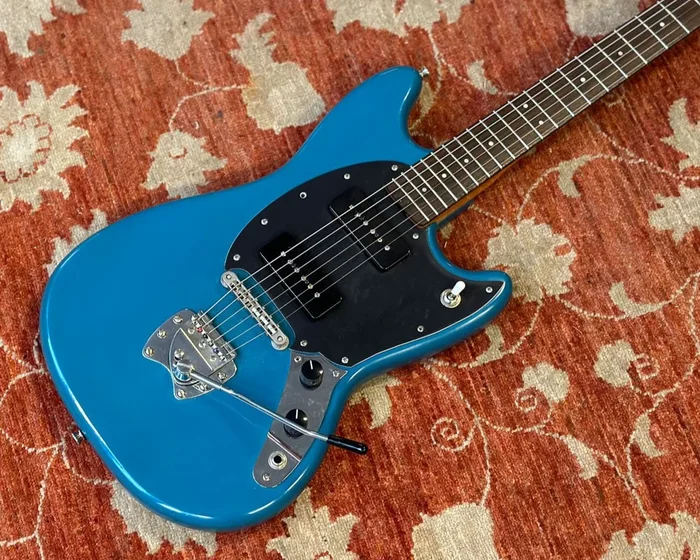 YAMAHA Samurai Fender Musicmaster Electric
