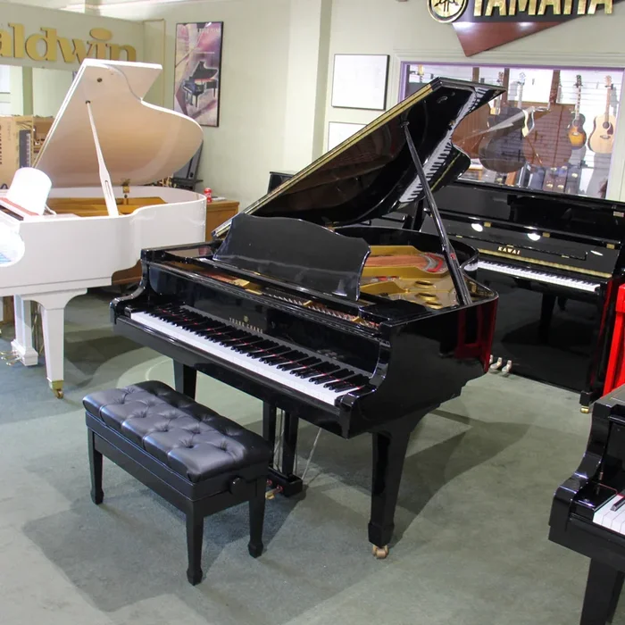 Young Chang PG185 6’1″ Polished Ebony Grand Piano